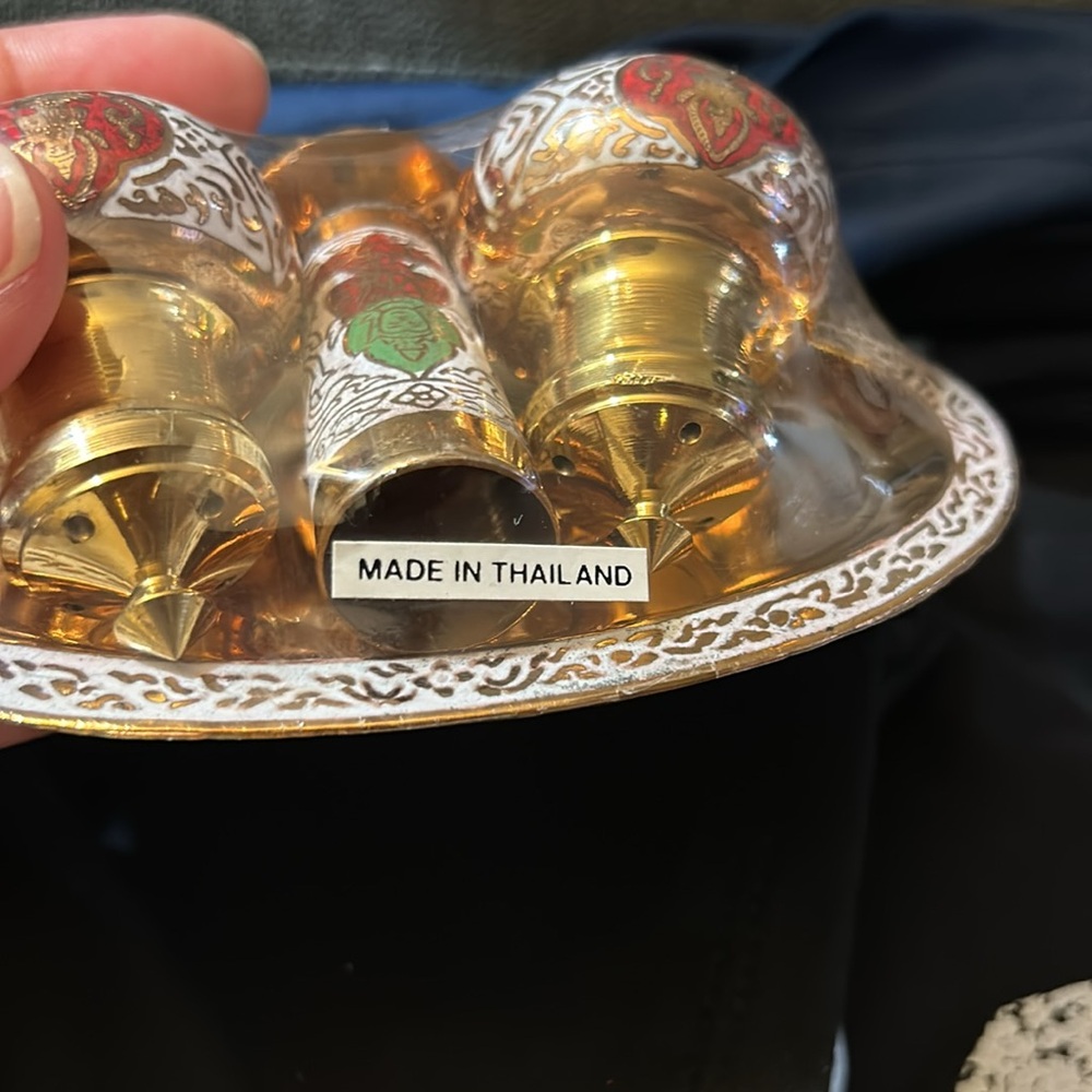 NWT brass enamel salt & pepper shakers,tray,toothpick holder - Picture 4 of 6